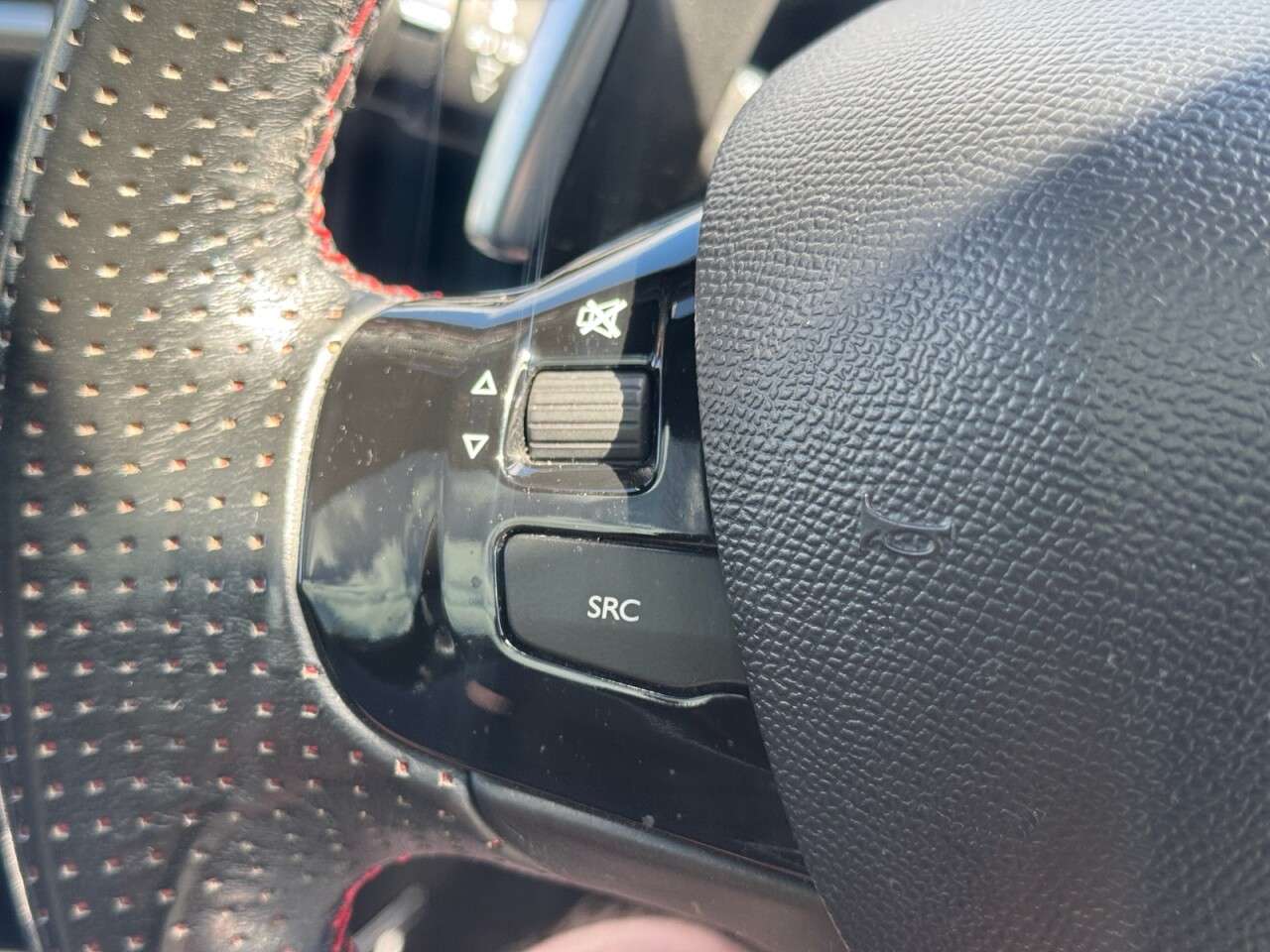 2017 PEUGEOT 308 2017 PEUGEOT 308