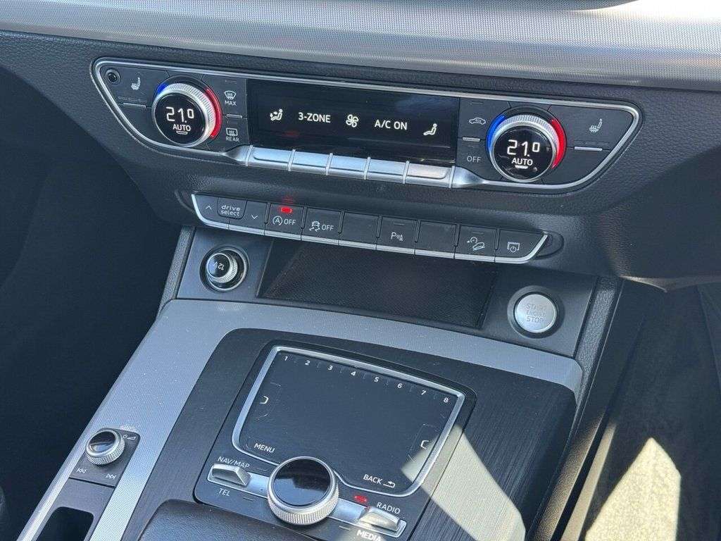 2018 AUDI Q5 2018 AUDI Q5