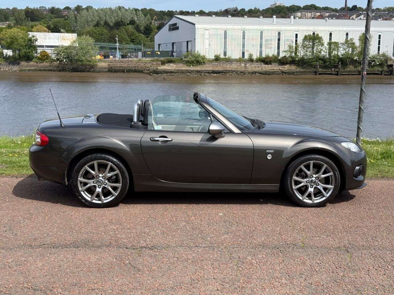 A 2015 MAZDA MX-5 1.8i Sport Venture Convertible 2dr Petrol Manual Euro 5 (126 ps) HEATED SEA A 2015 MAZDA MX-5 1.8i Sport Venture Convertible 2dr Petrol Manual Euro 5 (126 ps) HEATED SEA