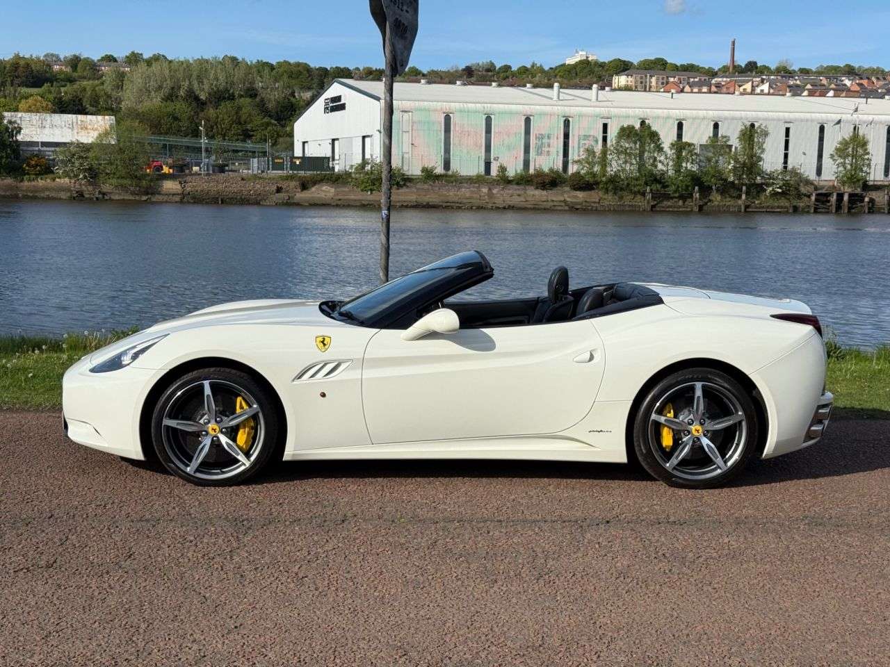 2014 FERRARI CALIFORNIA 2014 FERRARI CALIFORNIA