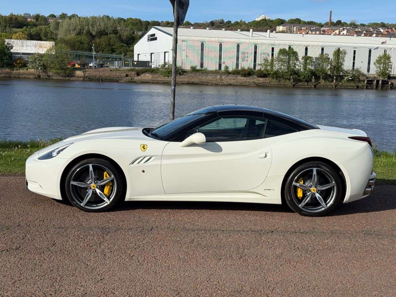 2014 FERRARI CALIFORNIA 2014 FERRARI CALIFORNIA
