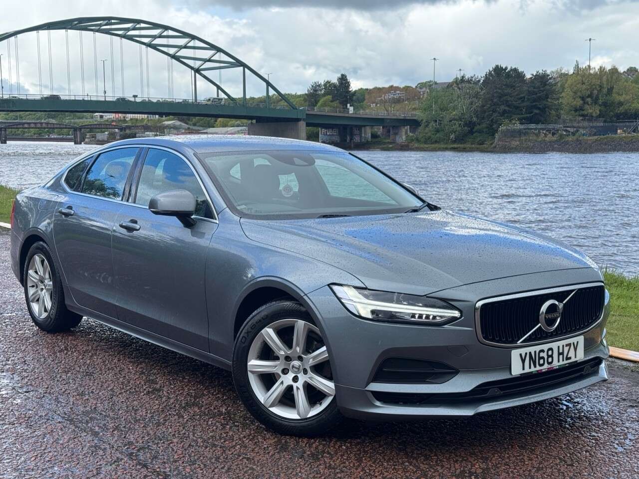 A 2018 VOLVO S90 2.0 D4 Momentum Saloon 4dr Diesel Auto Euro 6 (s/s) (190 ps) **AUTOMATIC** A 2018 VOLVO S90 2.0 D4 Momentum Saloon 4dr Diesel Auto Euro 6 (s/s) (190 ps) **AUTOMATIC**