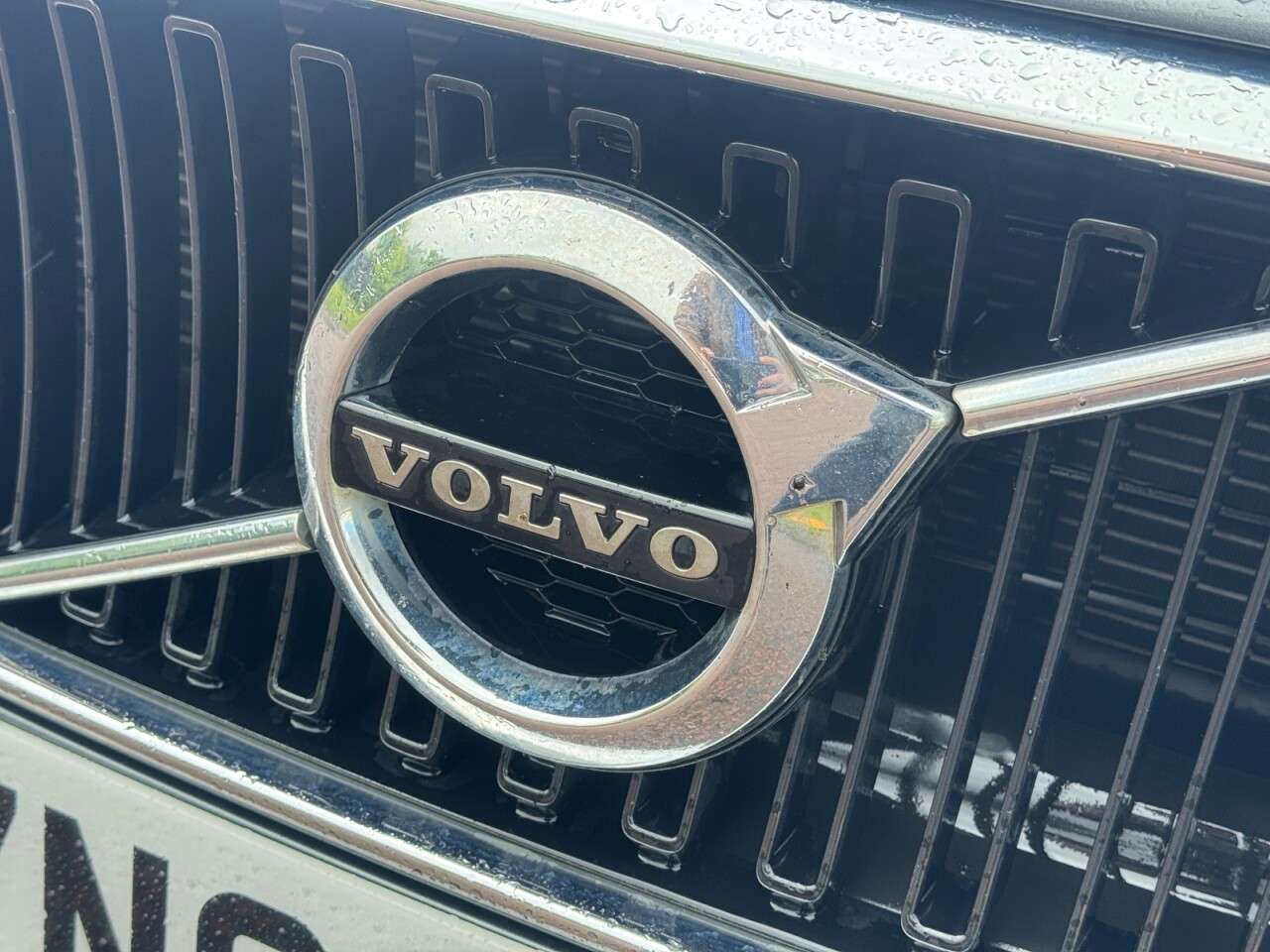 A 2018 VOLVO S90 2.0 D4 Momentum Saloon 4dr Diesel Auto Euro 6 (s/s) (190 ps) **AUTOMATIC** A 2018 VOLVO S90 2.0 D4 Momentum Saloon 4dr Diesel Auto Euro 6 (s/s) (190 ps) **AUTOMATIC**