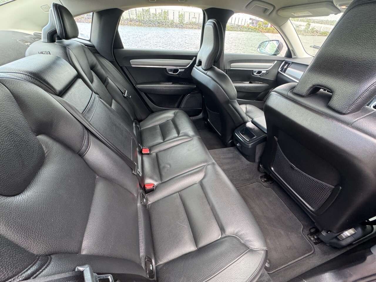 2018 VOLVO S90 2018 VOLVO S90