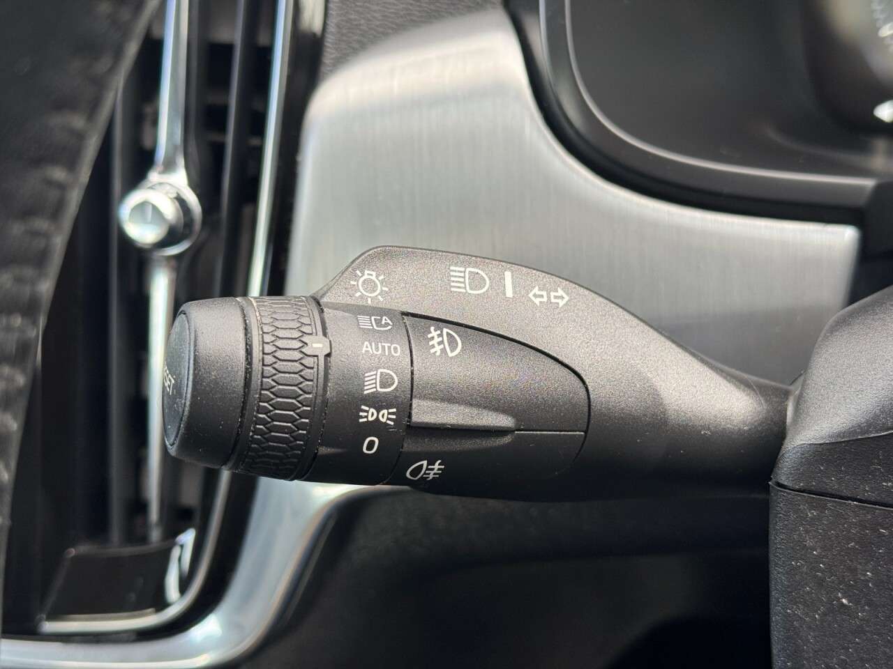 2018 VOLVO S90 2018 VOLVO S90