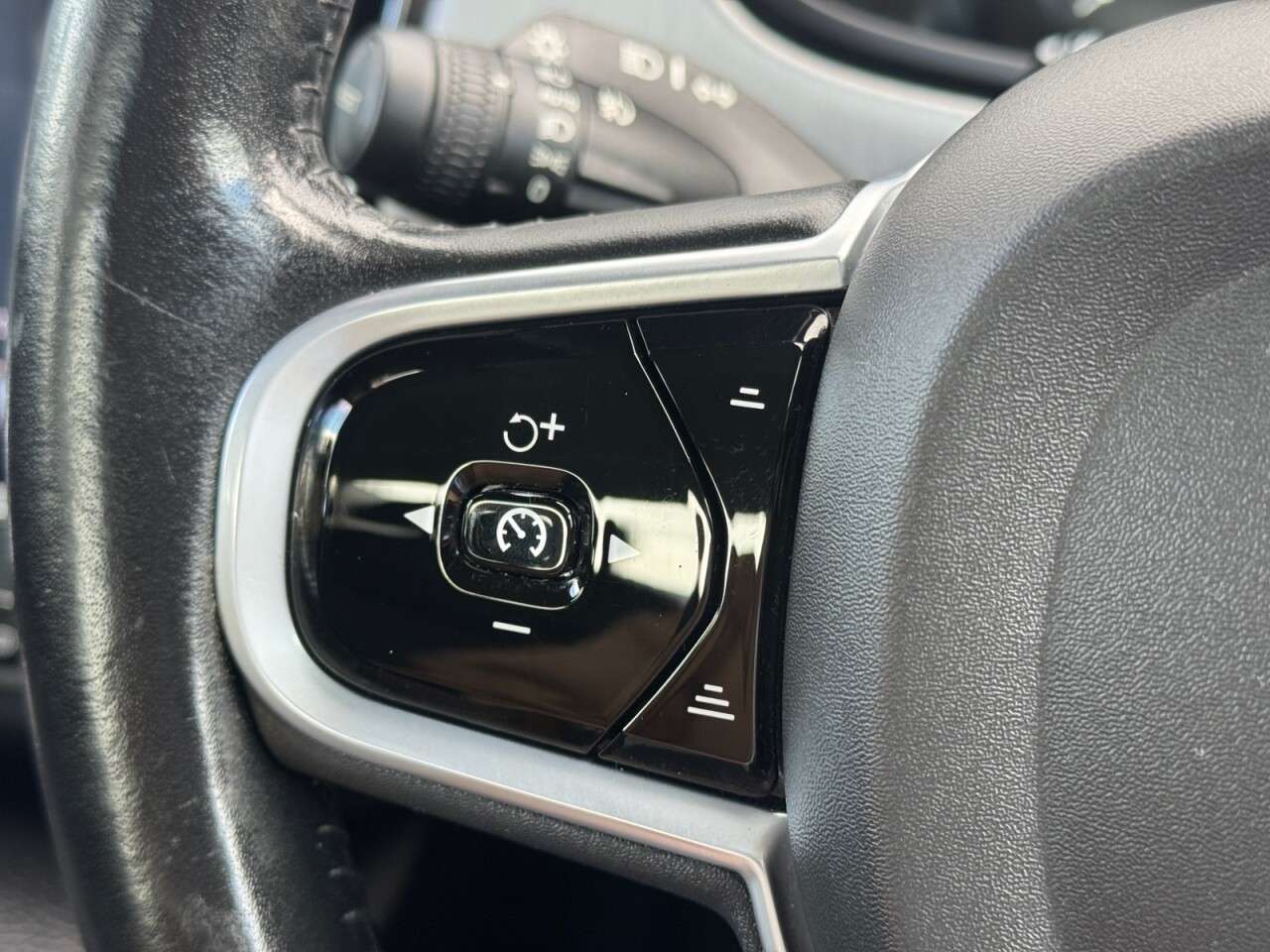 2018 VOLVO S90 2018 VOLVO S90