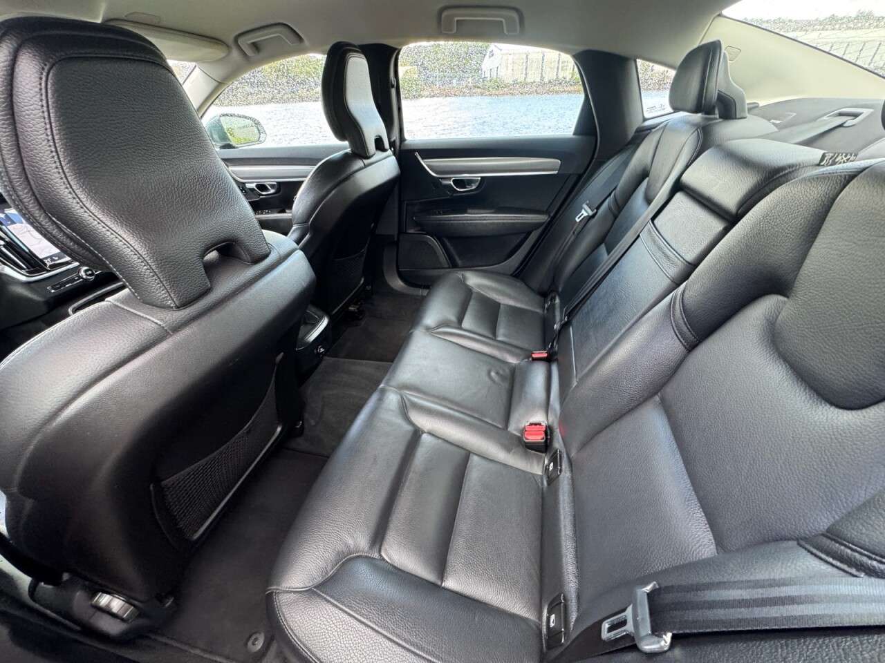 2018 VOLVO S90 2018 VOLVO S90