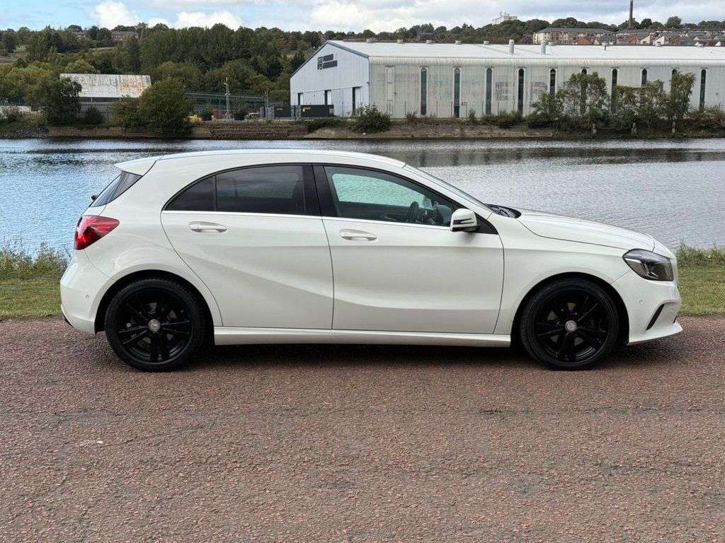 A 2016 MERCEDES-BENZ A-CLASS 2.1 A200d Sport (Premium) Hatchback 5dr Diesel 7G-DCT Euro 6 (s/s) (136 ps) A 2016 MERCEDES-BENZ A-CLASS 2.1 A200d Sport (Premium) Hatchback 5dr Diesel 7G-DCT Euro 6 (s/s) (136 ps)