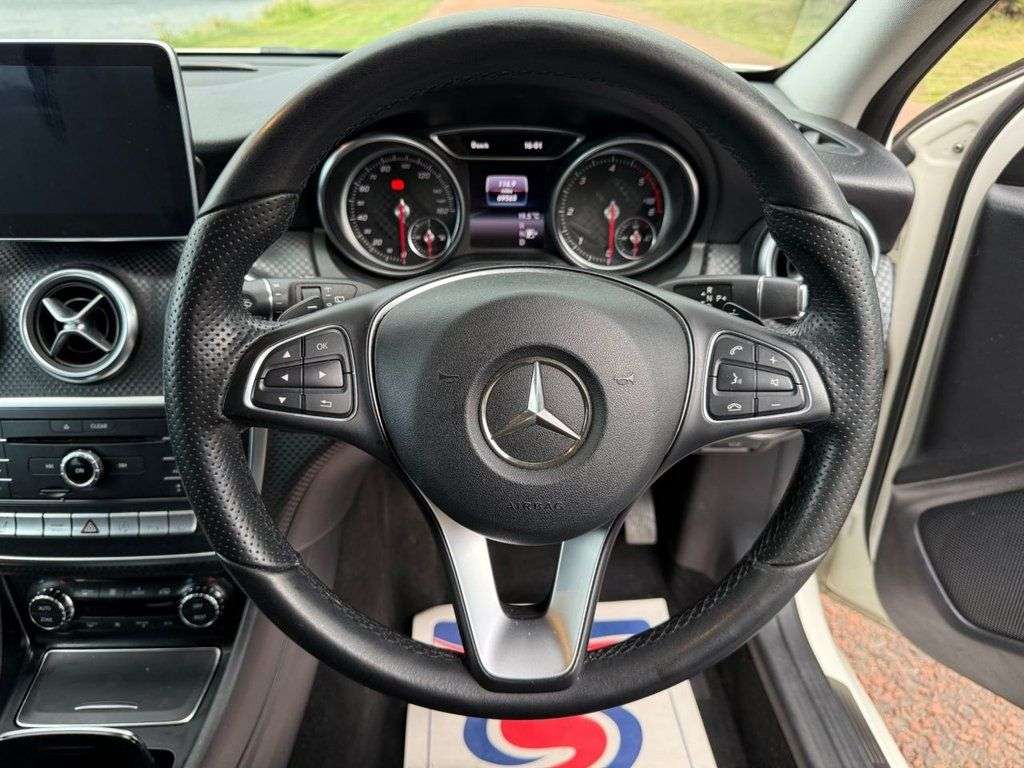 2016 MERCEDES-BENZ A-CLASS 2016 MERCEDES-BENZ A-CLASS