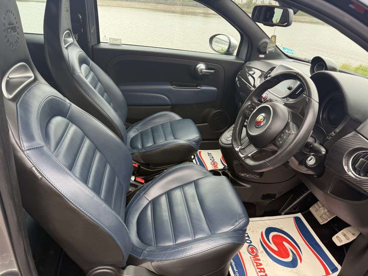 2017 ABARTH 695C 2017 ABARTH 695C