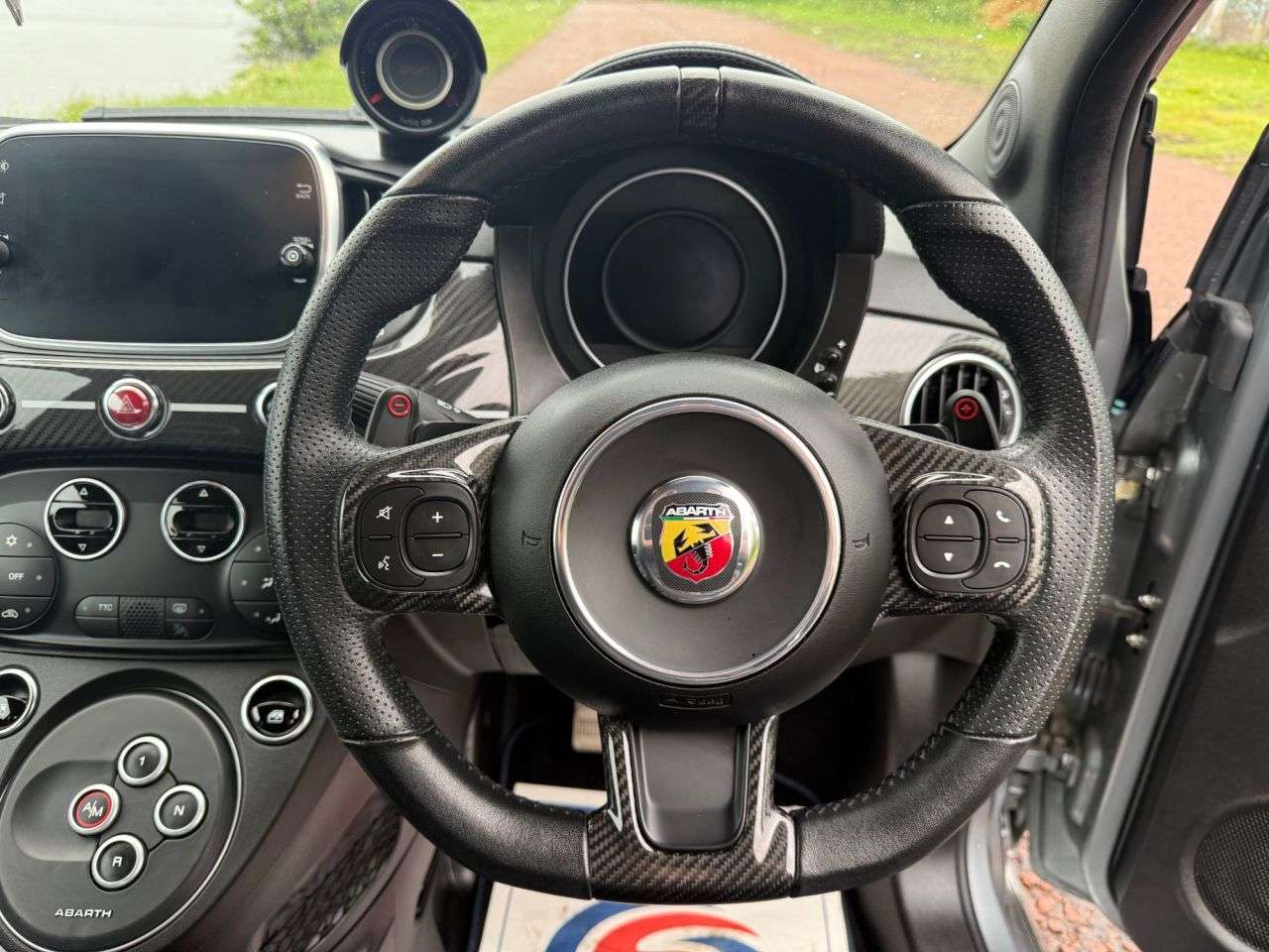 2017 ABARTH 695C 2017 ABARTH 695C