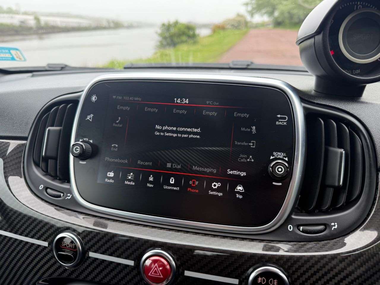 2017 ABARTH 695C 2017 ABARTH 695C