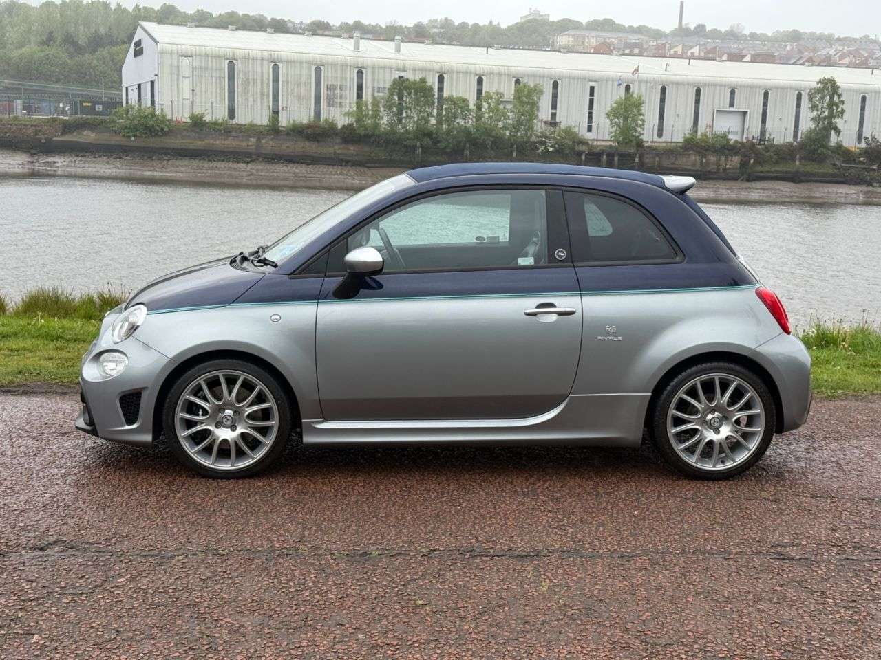 2017 ABARTH 695C 2017 ABARTH 695C