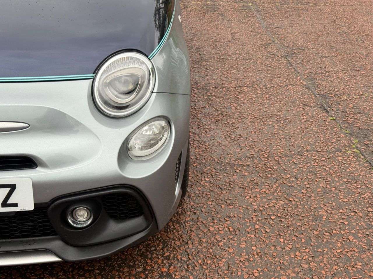 2017 ABARTH 695C 2017 ABARTH 695C