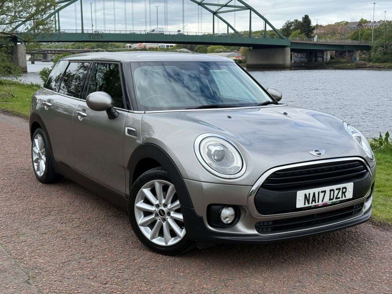 A 2017 MINI CLUBMAN 1.5 One D Estate 6dr Diesel Manual Euro 6 (s/s) (116 ps) **MEDIA PACK** A 2017 MINI CLUBMAN 1.5 One D Estate 6dr Diesel Manual Euro 6 (s/s) (116 ps) **MEDIA PACK**