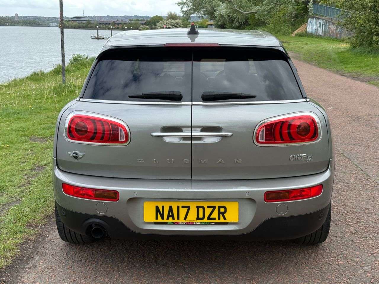 2017 MINI CLUBMAN 2017 MINI CLUBMAN
