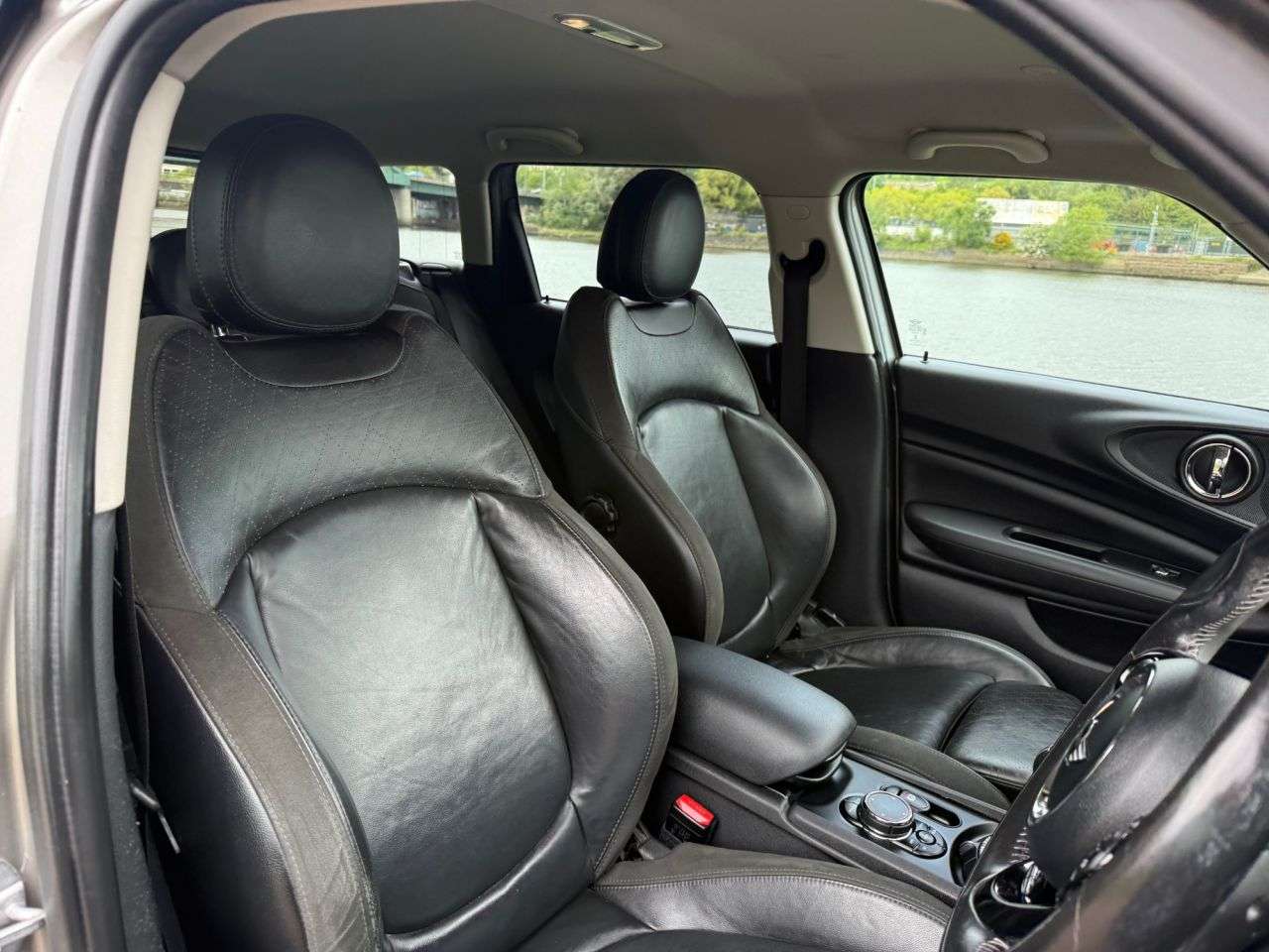 2017 MINI CLUBMAN 2017 MINI CLUBMAN