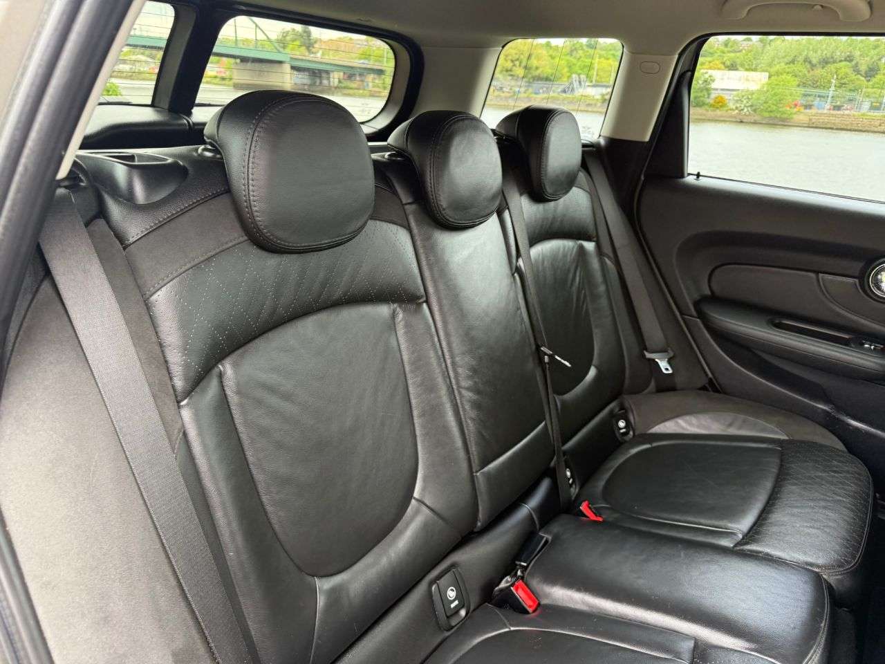 2017 MINI CLUBMAN 2017 MINI CLUBMAN