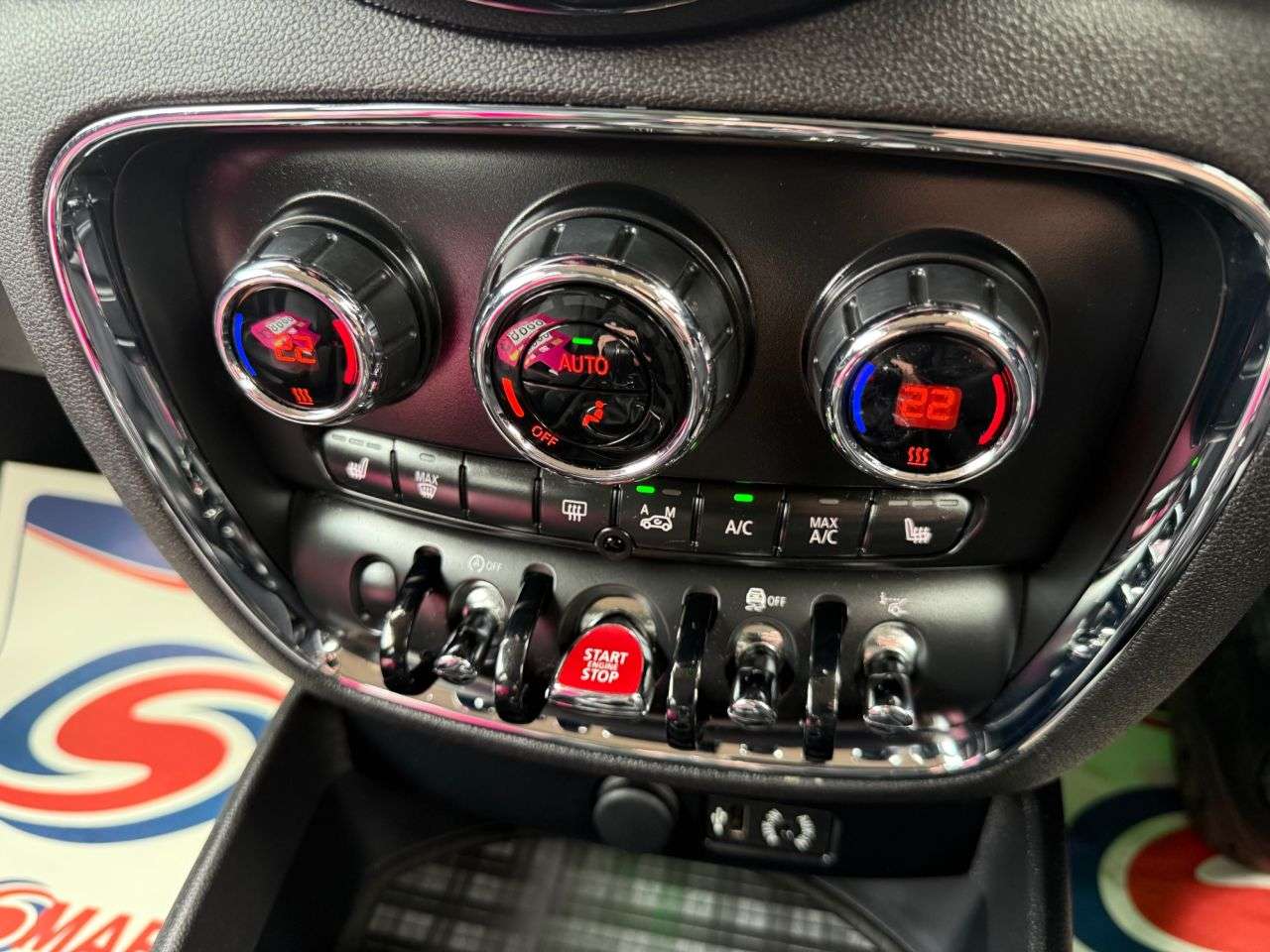 2017 MINI CLUBMAN 2017 MINI CLUBMAN