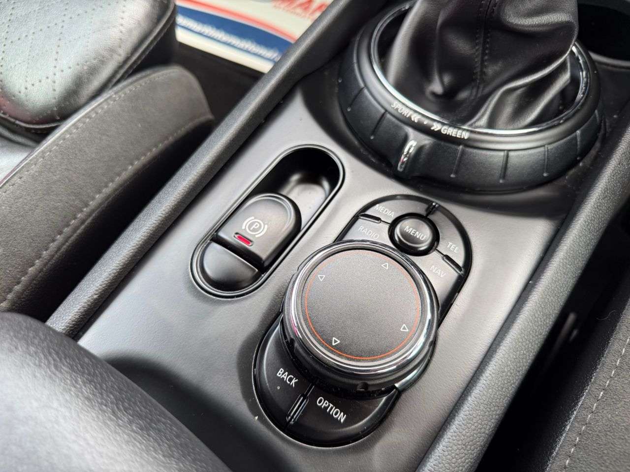 2017 MINI CLUBMAN 2017 MINI CLUBMAN