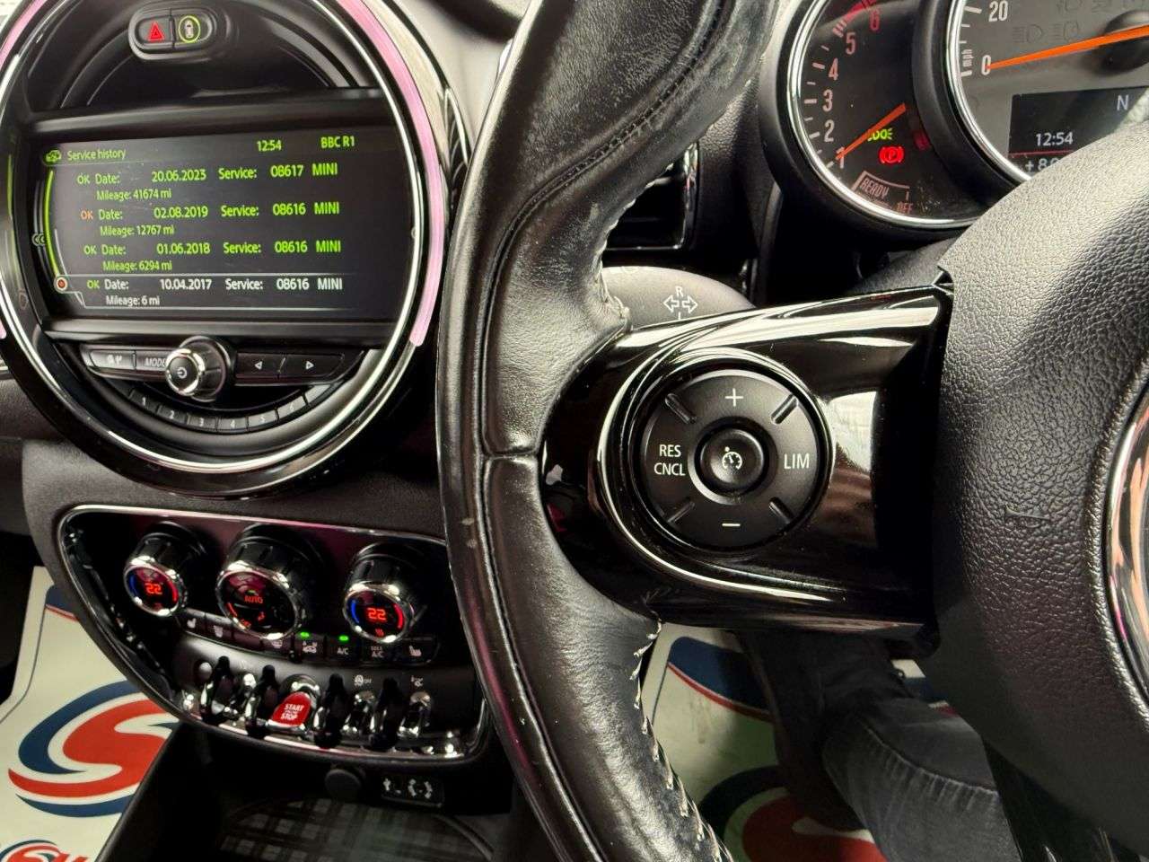 2017 MINI CLUBMAN 2017 MINI CLUBMAN
