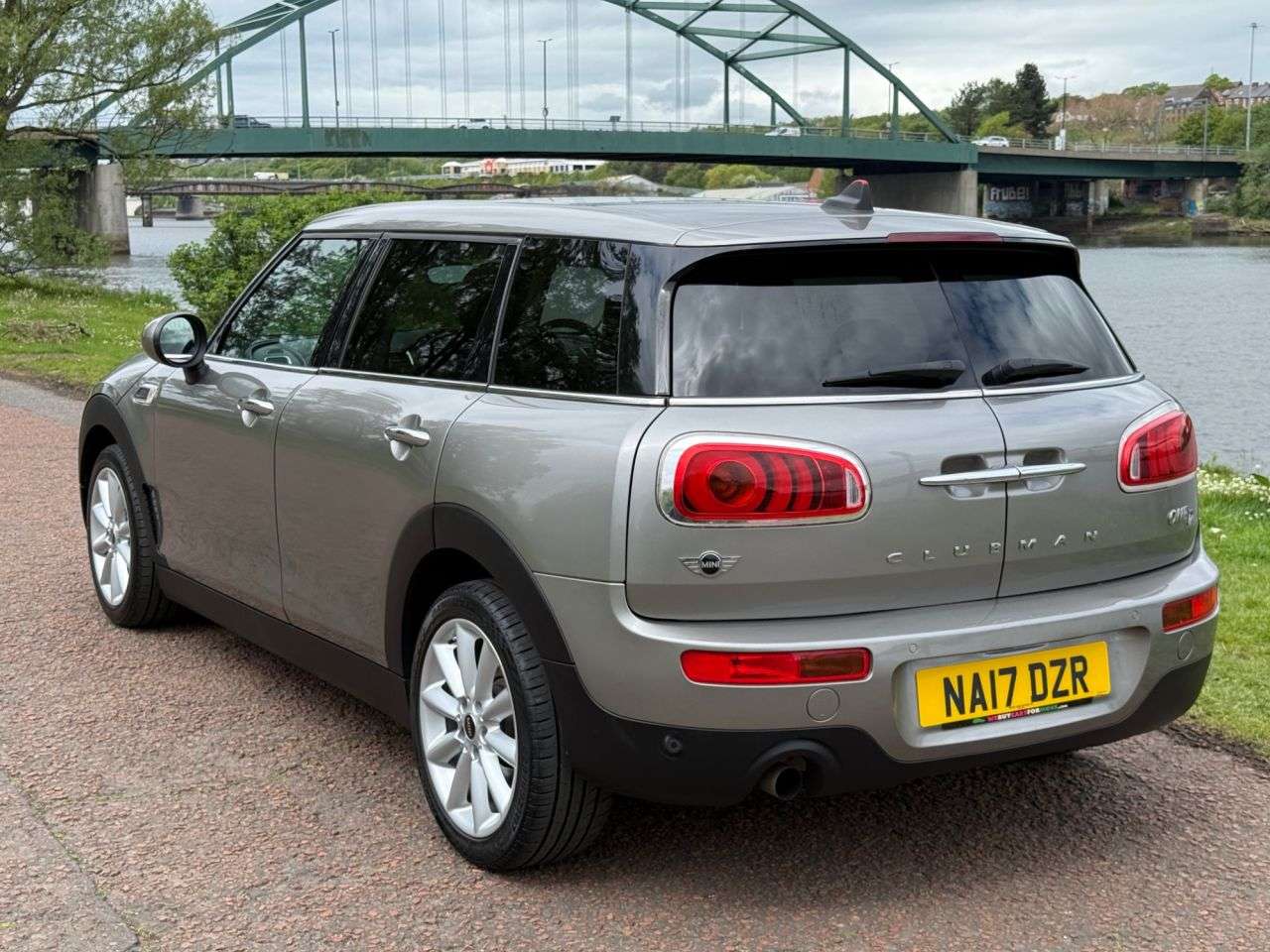 2017 MINI CLUBMAN 2017 MINI CLUBMAN