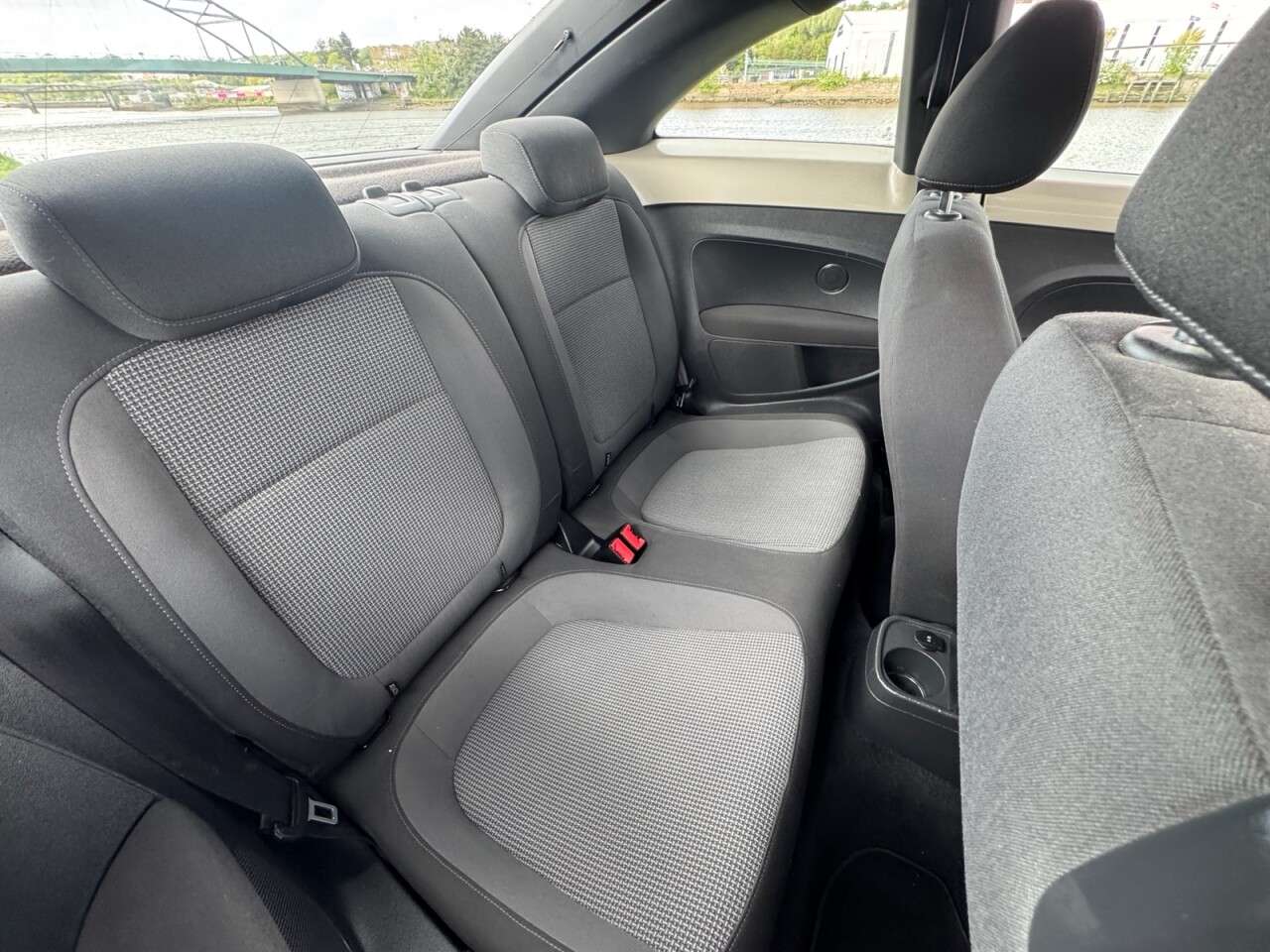 2013 VOLKSWAGEN BEETLE 2013 VOLKSWAGEN BEETLE