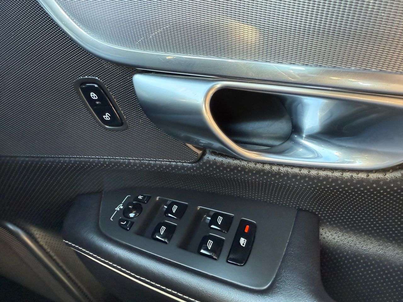 2019 VOLVO V90 2019 VOLVO V90