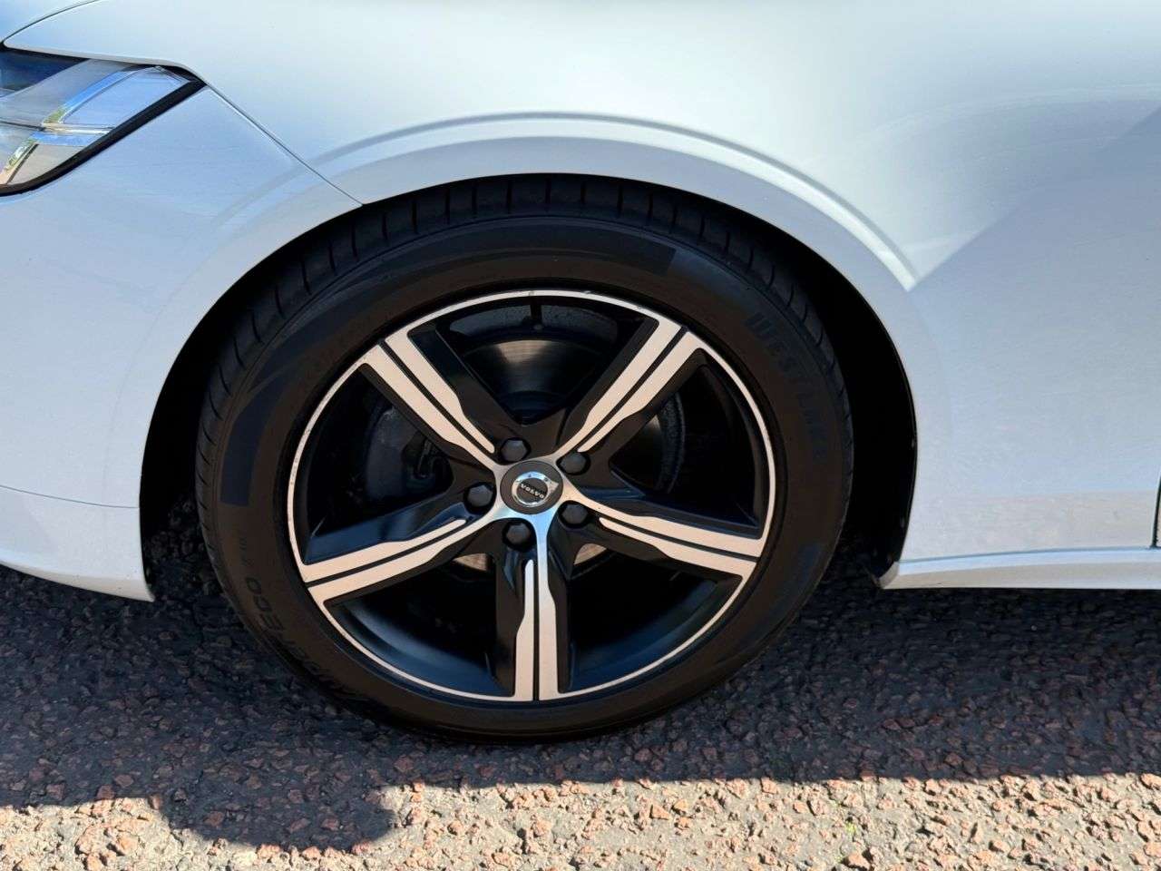 2019 VOLVO V90 2019 VOLVO V90