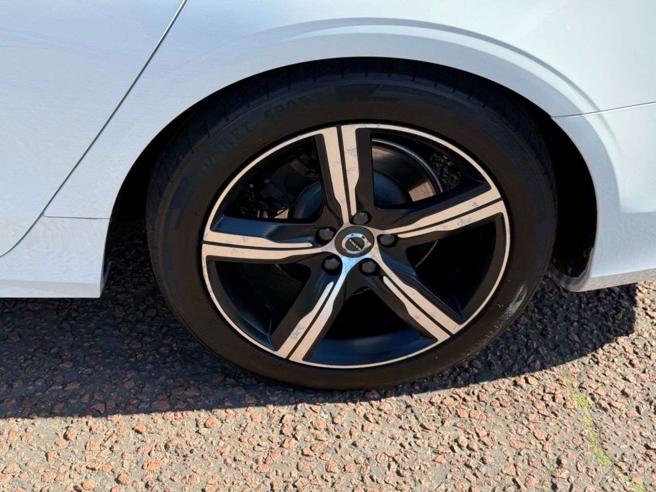 2019 VOLVO V90 2019 VOLVO V90