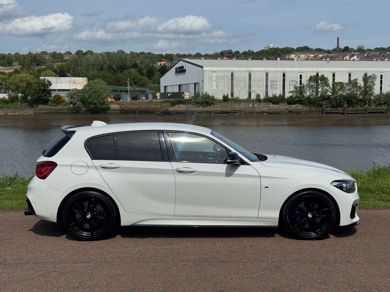 A 2019 BMW 1 SERIES 3.0 M140i GPF Shadow Edition Hatchback 5dr Petrol Auto Euro 6 (s/s) (340 ps A 2019 BMW 1 SERIES 3.0 M140i GPF Shadow Edition Hatchback 5dr Petrol Auto Euro 6 (s/s) (340 ps