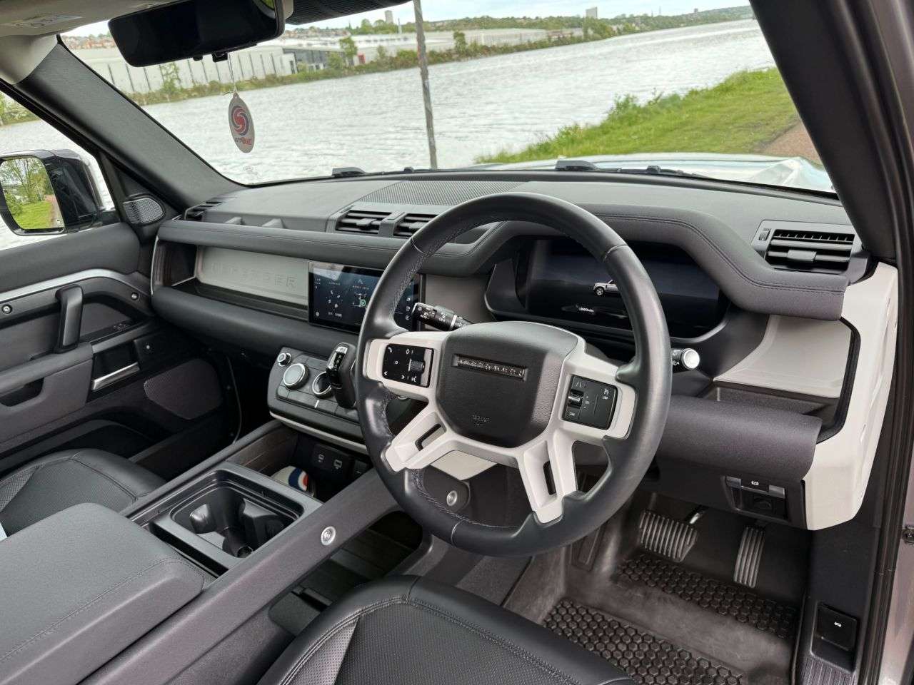 2023 LAND ROVER DEFENDER 2023 LAND ROVER DEFENDER