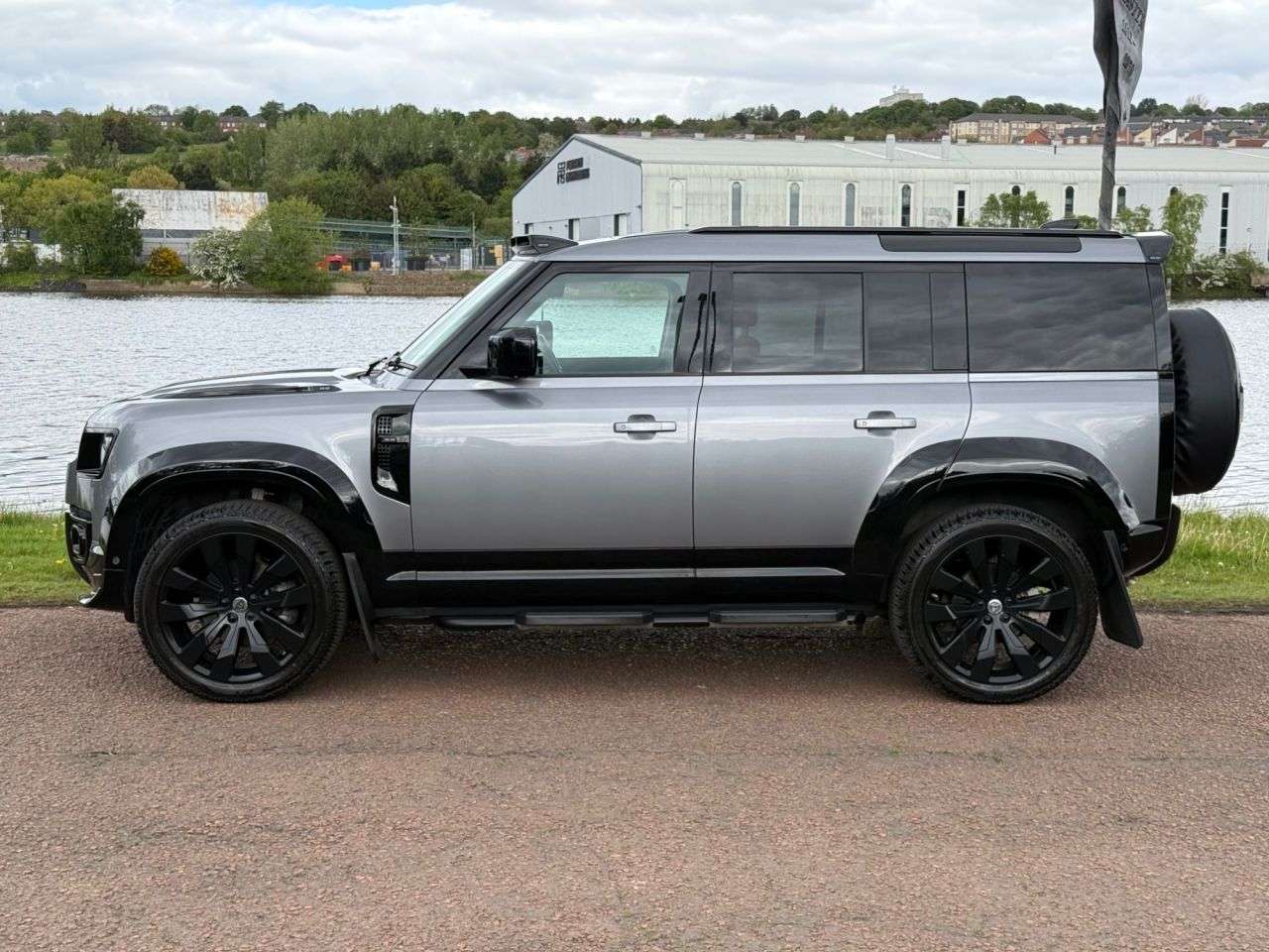 2023 LAND ROVER DEFENDER 2023 LAND ROVER DEFENDER