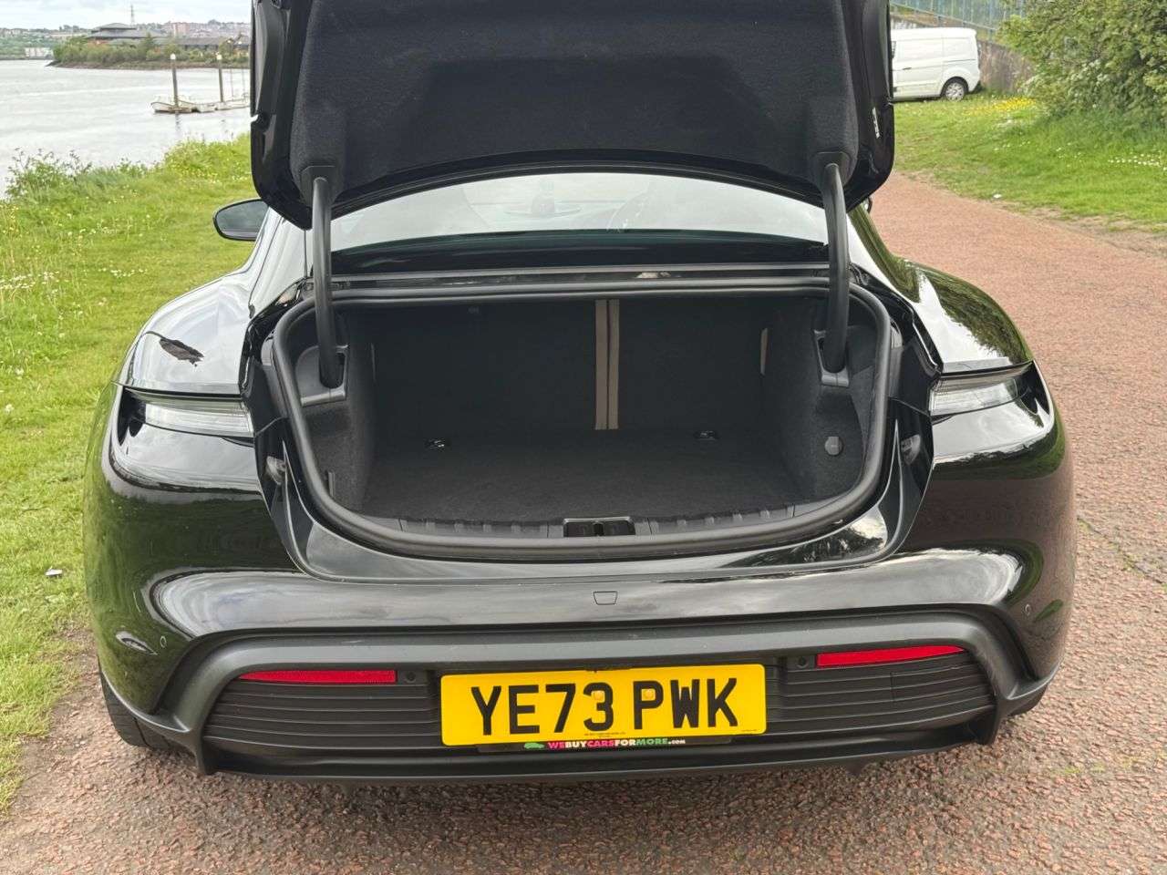 2023 PORSCHE TAYCAN 2023 PORSCHE TAYCAN