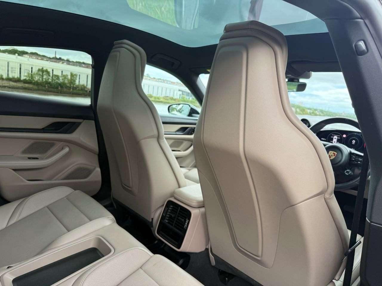 2023 PORSCHE TAYCAN 2023 PORSCHE TAYCAN