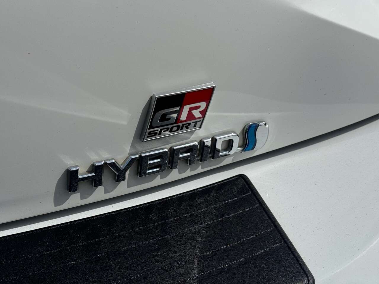 A 2020 TOYOTA COROLLA 1.8 VVT-h GR SPORT Hatchback 5dr Petrol Hybrid CVT Euro 6 (s/s) (122 ps) ** A 2020 TOYOTA COROLLA 1.8 VVT-h GR SPORT Hatchback 5dr Petrol Hybrid CVT Euro 6 (s/s) (122 ps) **