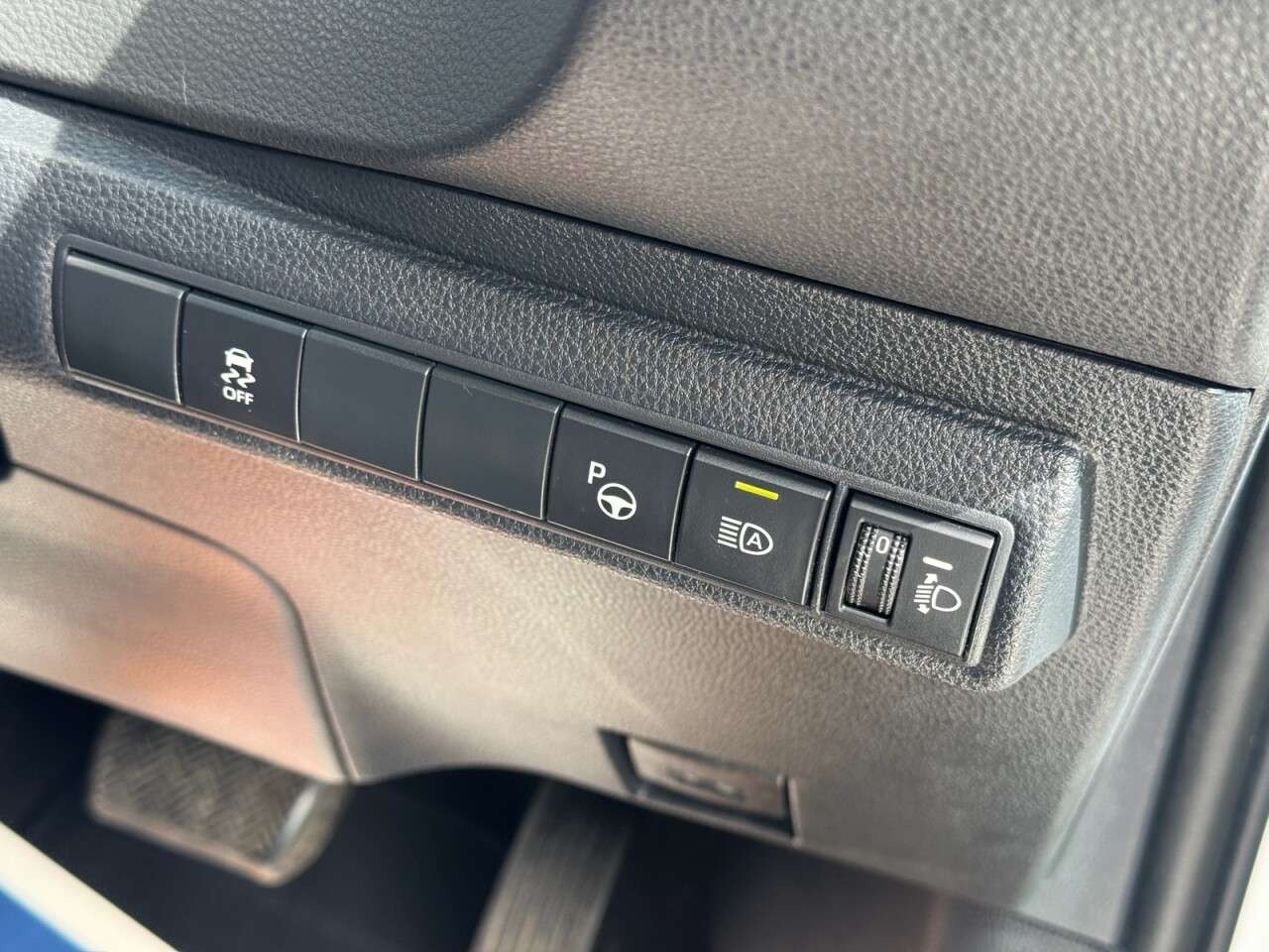 2020 TOYOTA COROLLA 2020 TOYOTA COROLLA