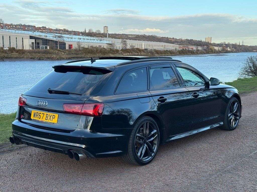 A 2017 AUDI S6 AVANT 4.0 TFSI V8 Black Edition Estate 5dr Petrol S Tronic quattro Euro 6 (s/s) ( A 2017 AUDI S6 AVANT 4.0 TFSI V8 Black Edition Estate 5dr Petrol S Tronic quattro Euro 6 (s/s) (