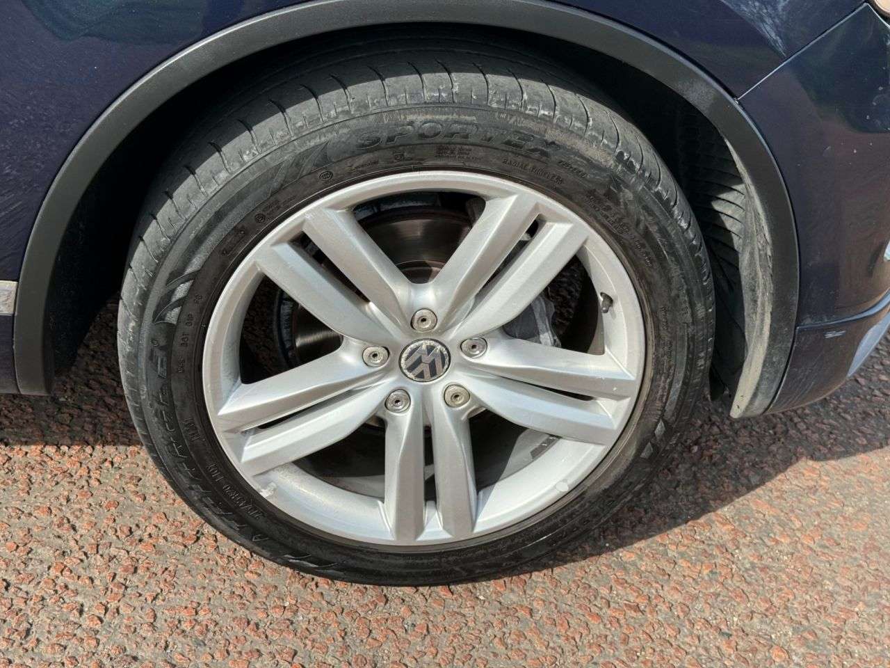 2012 VOLKSWAGEN TOUAREG 2012 VOLKSWAGEN TOUAREG