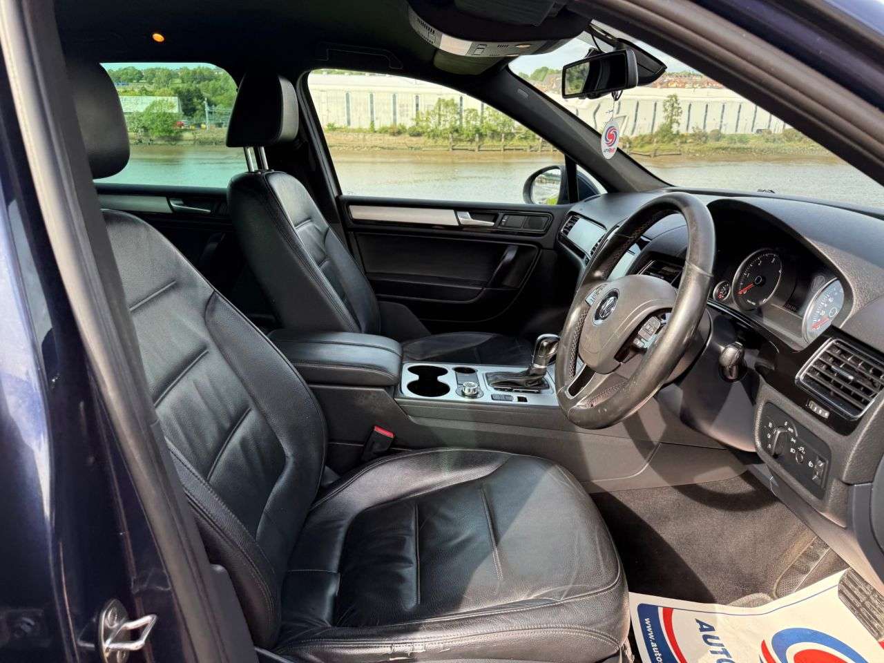 2012 VOLKSWAGEN TOUAREG 2012 VOLKSWAGEN TOUAREG