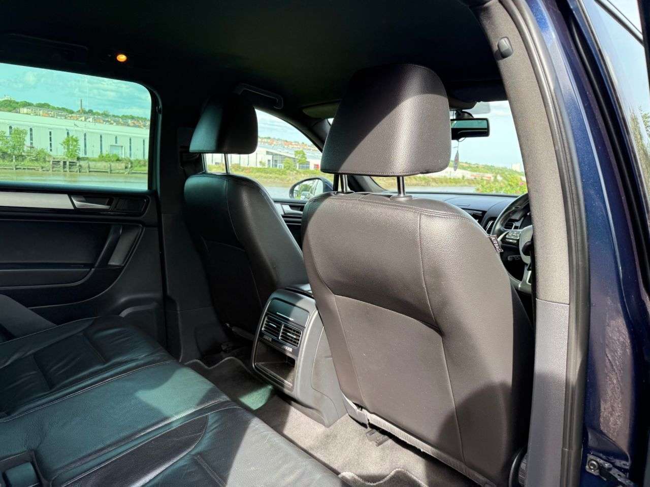 2012 VOLKSWAGEN TOUAREG 2012 VOLKSWAGEN TOUAREG