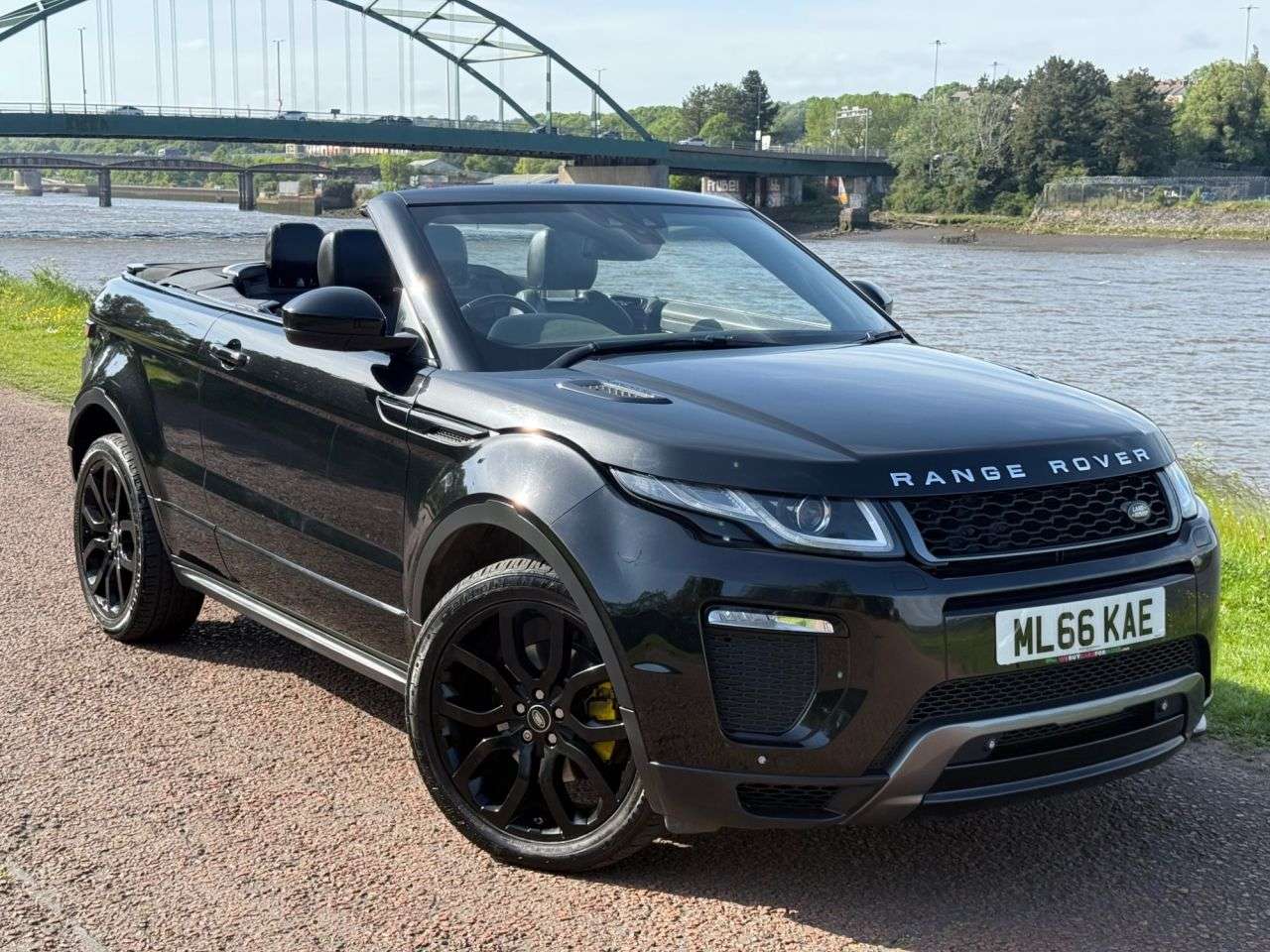 A 2016 LAND ROVER RANGE ROVER EVOQUE 2.0 TD4 HSE Dynamic Convertible 2dr Diesel Auto 4WD Euro 6 (s/s) (180 ps) * A 2016 LAND ROVER RANGE ROVER EVOQUE 2.0 TD4 HSE Dynamic Convertible 2dr Diesel Auto 4WD Euro 6 (s/s) (180 ps) *