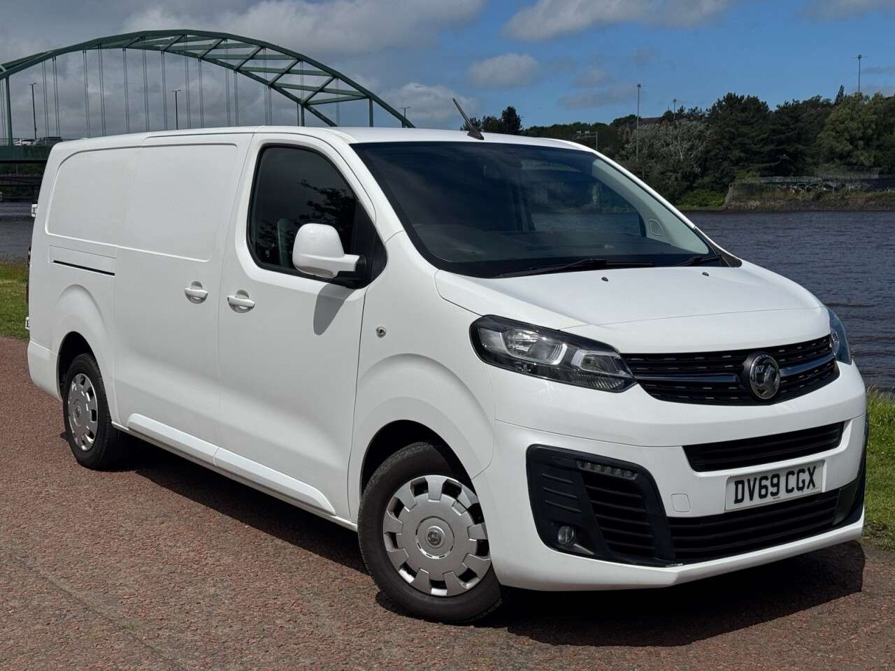 A 2019 VAUXHALL VIVARO 1.5 Turbo D 2900 Sportive Panel Van 5dr Diesel Manual L2 H1 Euro 6 (s/s) (1 A 2019 VAUXHALL VIVARO 1.5 Turbo D 2900 Sportive Panel Van 5dr Diesel Manual L2 H1 Euro 6 (s/s) (1