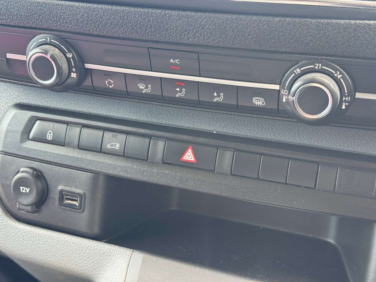 2019 VAUXHALL VIVARO 2019 VAUXHALL VIVARO