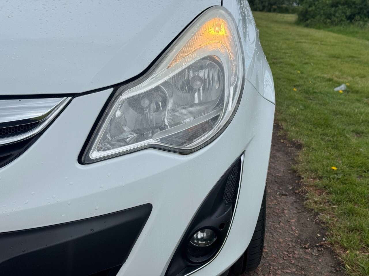 A 2013 VAUXHALL CORSA 1.2i ecoFLEX 16V SXi Hatchback 3dr Petrol Manual Euro 5 (s/s) (A/C) (85 ps) A 2013 VAUXHALL CORSA 1.2i ecoFLEX 16V SXi Hatchback 3dr Petrol Manual Euro 5 (s/s) (A/C) (85 ps)