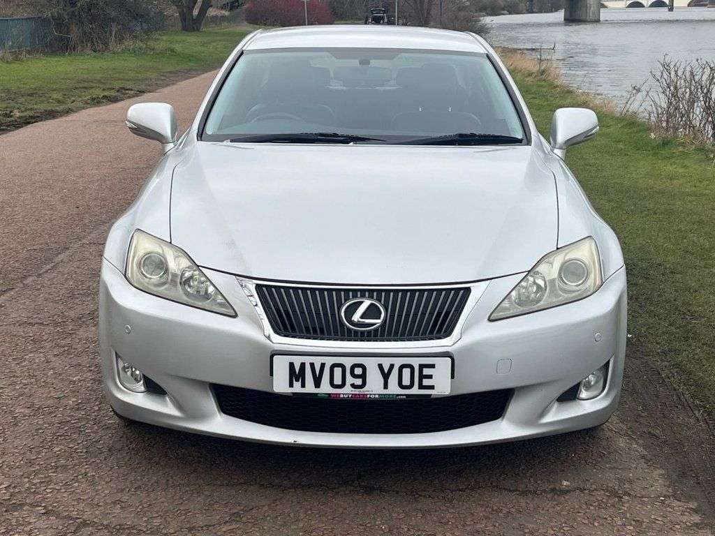 A 2009 LEXUS IS 2.5 250 SE-I Saloon 4dr Petrol Automatic (214 g/km, 204 bhp) **CRUISE CONTR A 2009 LEXUS IS 2.5 250 SE-I Saloon 4dr Petrol Automatic (214 g/km, 204 bhp) **CRUISE CONTR