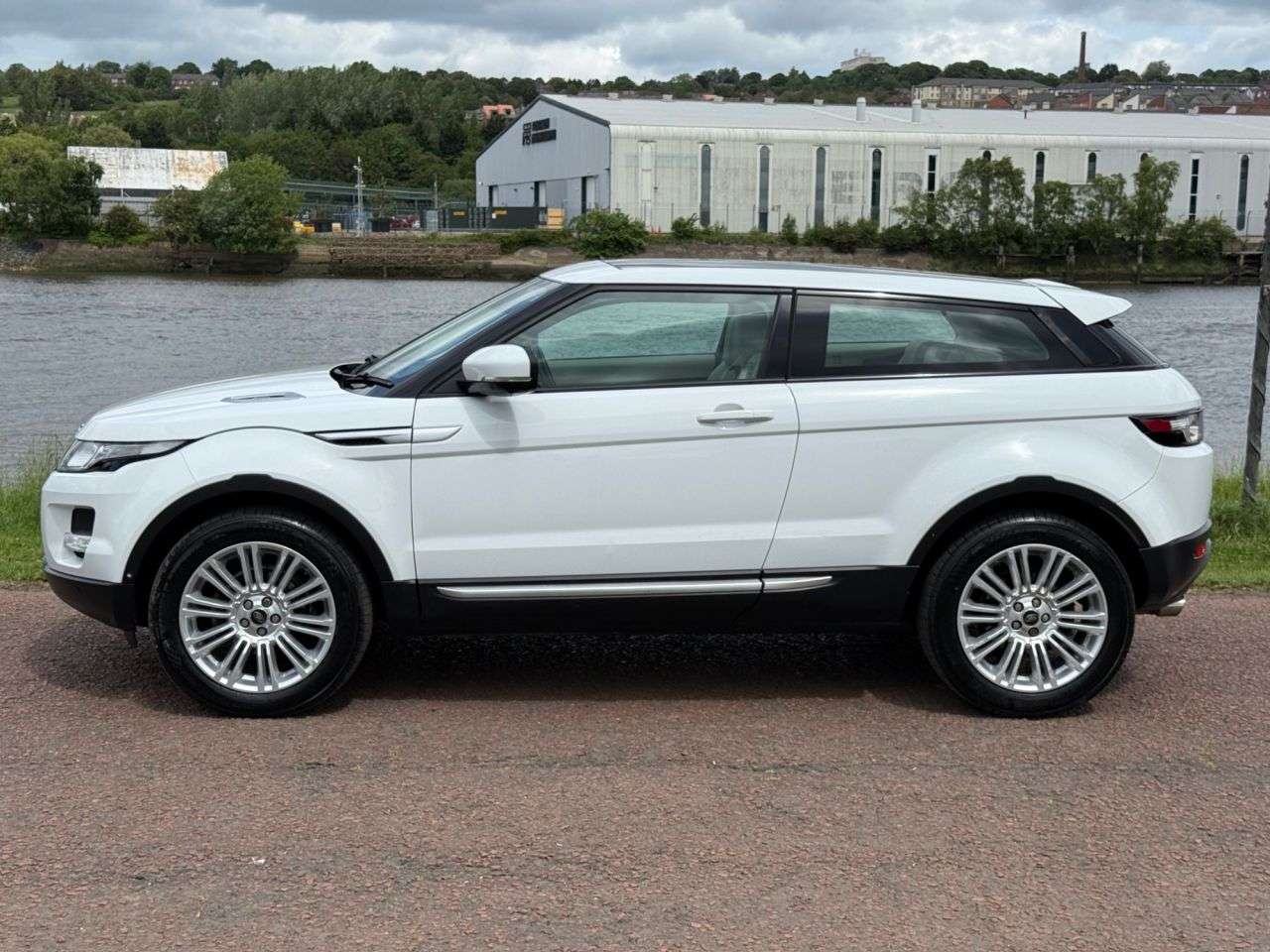 2011 LAND ROVER RANGE ROVER EVOQUE 2011 LAND ROVER RANGE ROVER EVOQUE