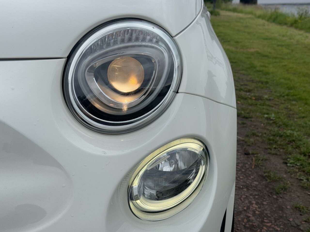 A 2017 ABARTH 595 1.4 T-Jet Competizione Hatchback 3dr Petrol Manual Euro 6 (180 bhp) **DAB R A 2017 ABARTH 595 1.4 T-Jet Competizione Hatchback 3dr Petrol Manual Euro 6 (180 bhp) **DAB R
