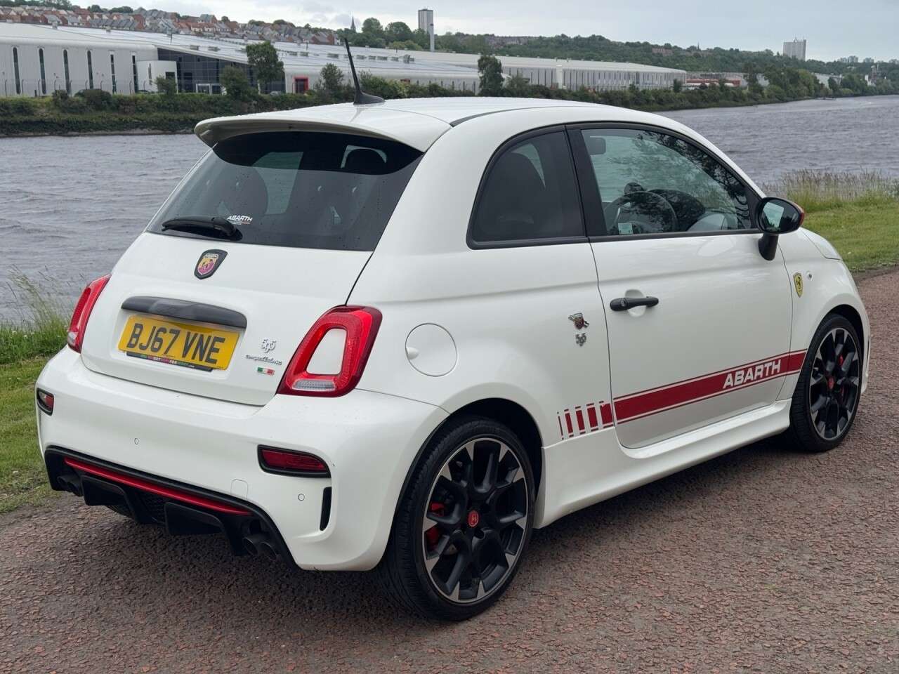 2017 ABARTH 595 2017 ABARTH 595