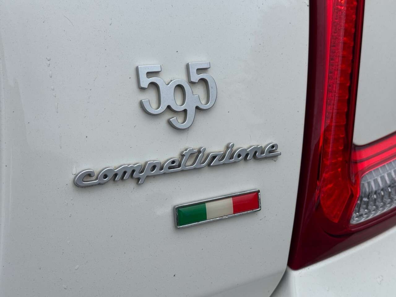 2017 ABARTH 595 2017 ABARTH 595